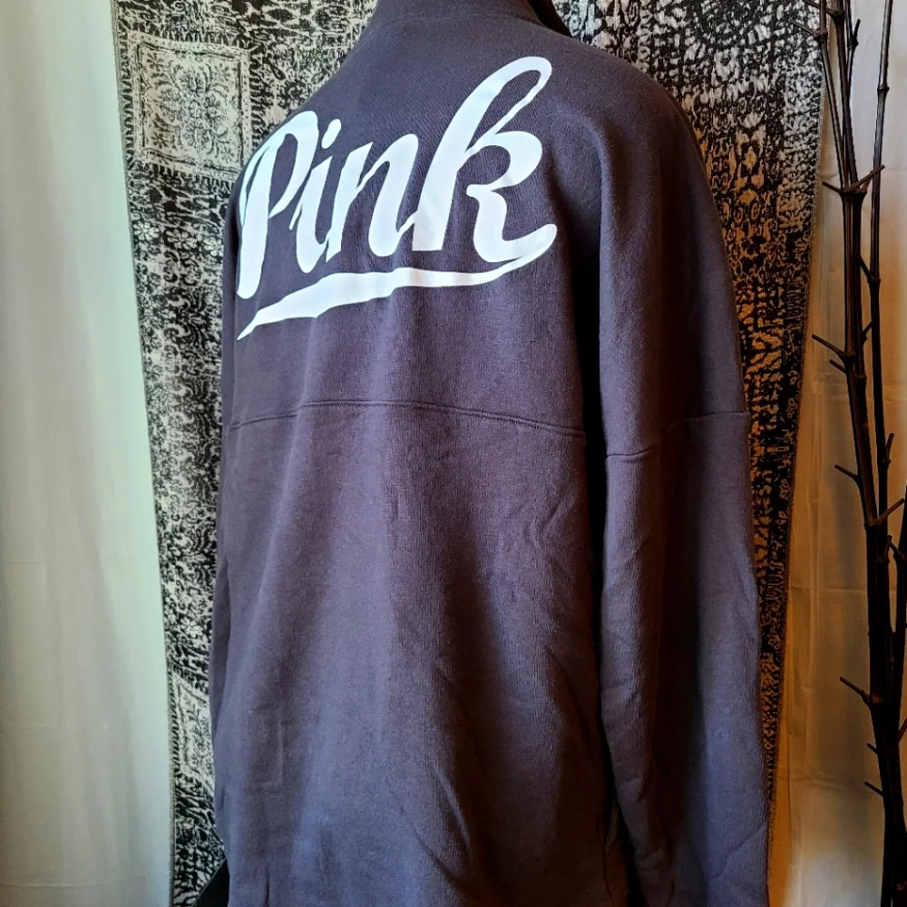 PINK...MUST HAVEEE SWEATER - Picture 2 of 5